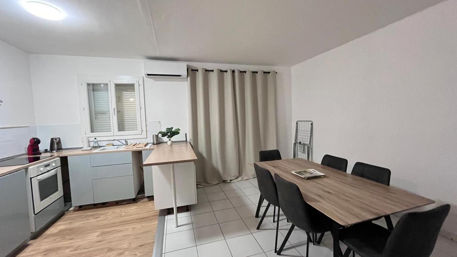 Appartement Climatise Avec Parking A Albi Exterior photo
